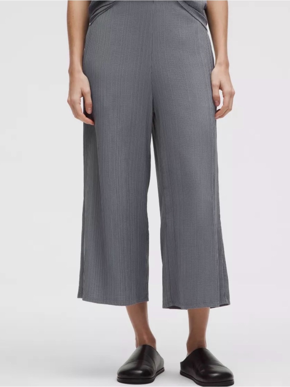 Lululemon Pleated Stretch High-Rise Wide-Leg Cropped Pant grey size small
